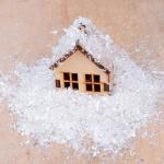 Декоративные украшения для новогодних праздников