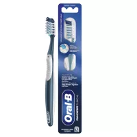 Зубна щітка Oral-B Pro-Expert Середньої жорсткості 1 шт. Фото