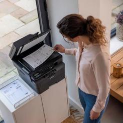 Многофункциональное устройство Brother MFCL2802DWYJ1 Фото 4