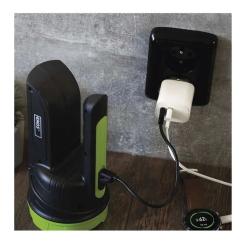 Зарядное устройство EMOS V02B15 1xUSB-A + 1xUSB-C 15W GaN Фото 11