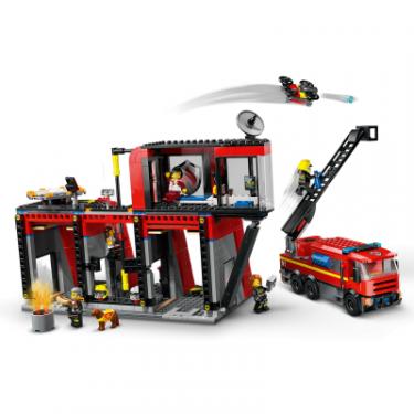 Конструктор LEGO City Пожежне депо з пожежною машиною 843 деталей Фото 2