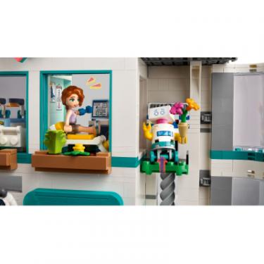 Конструктор LEGO Friends Лікарня в Хартлейк-Сіті 1045 деталей Фото 6